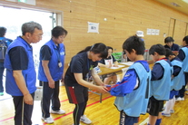 区民健康体力テスト測定会の様子の写真