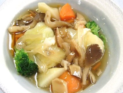 写真は「ロールキャベツ 和風茸あんかけ」