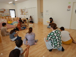 にたおさんの読み聞かせの写真